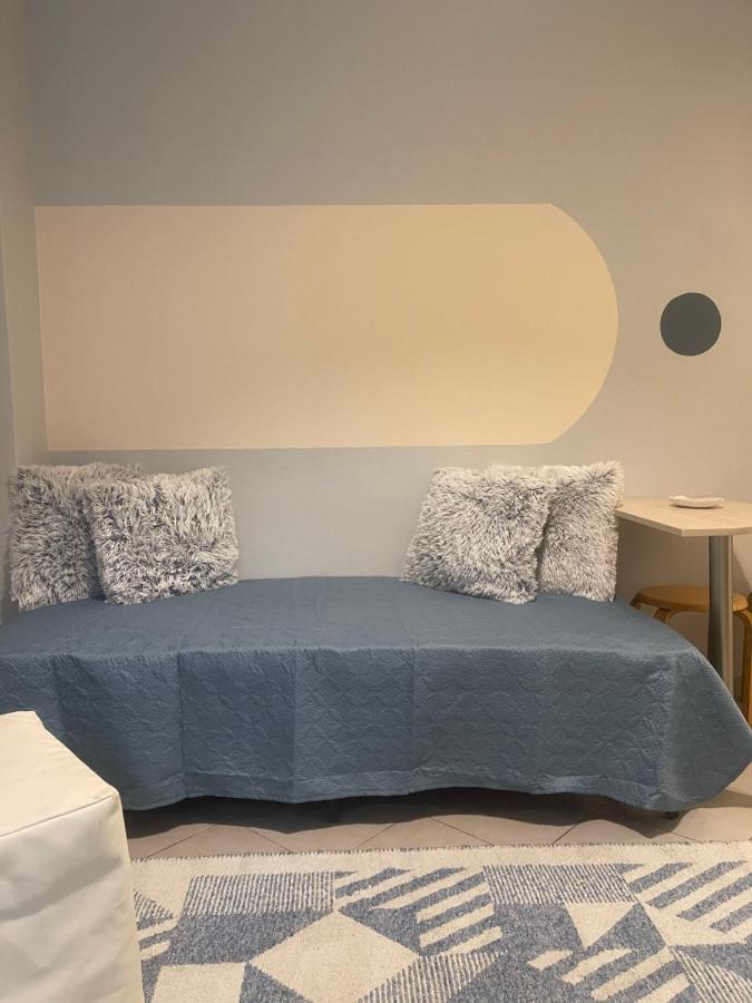 Cozy Minimal Apartment Пирея Екстериор снимка